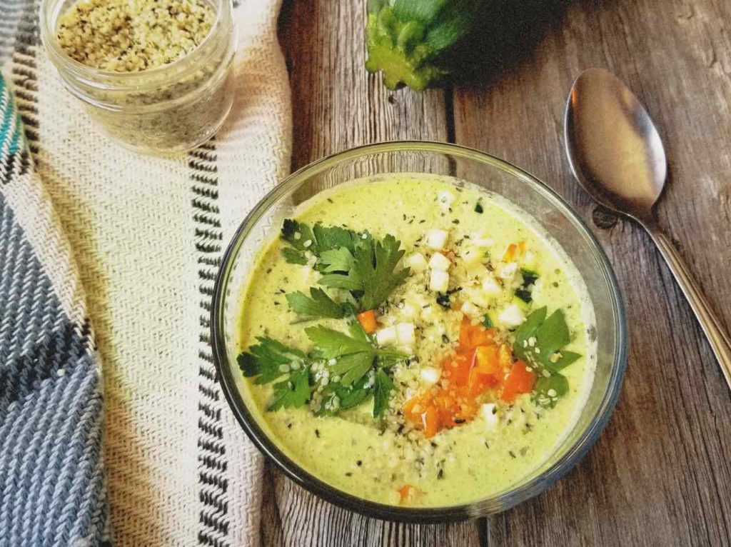 chanvre soupe froide courgettes